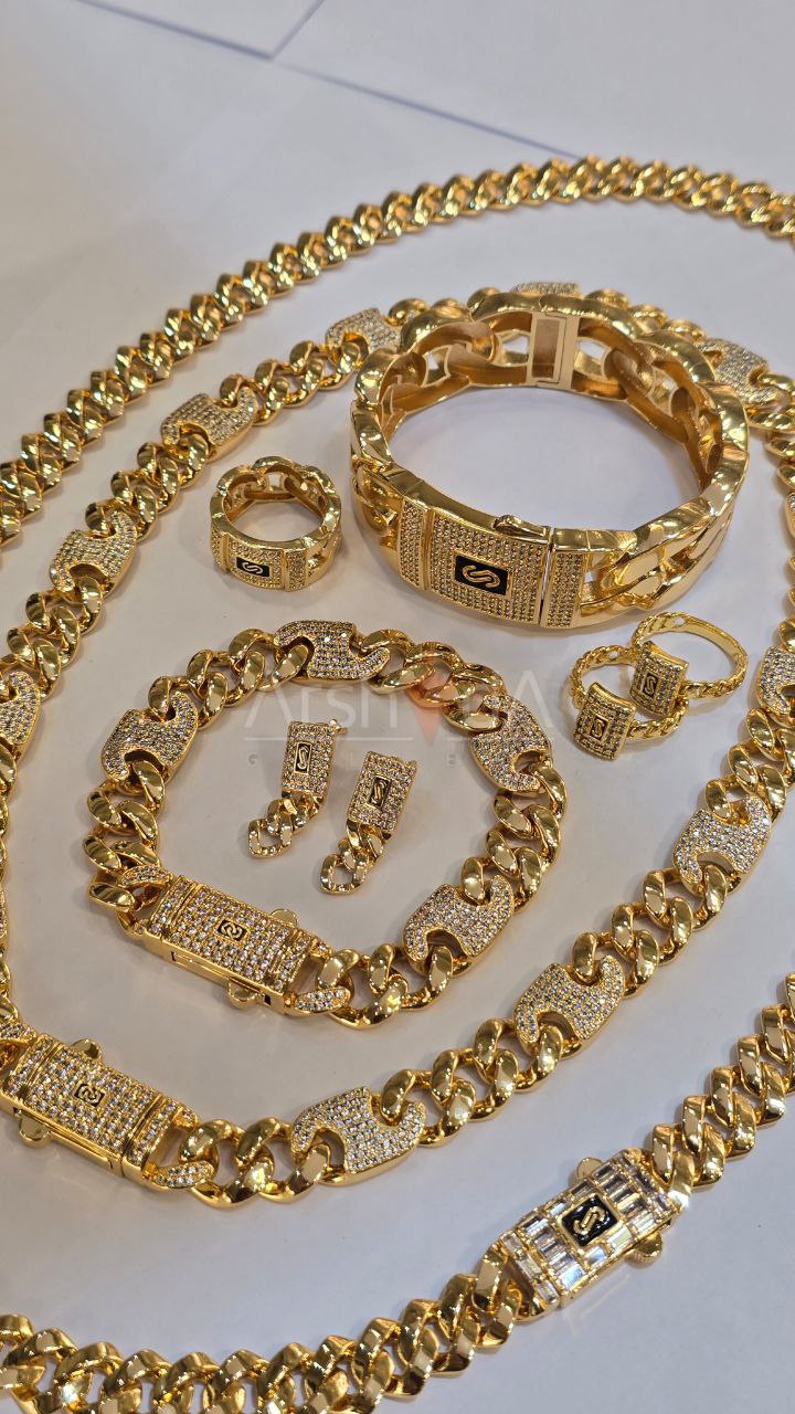 زیورآلات برند موناکو شامل گردنبند، دستبند و نیم‌ست با طراحی اروپایی و آبکاری طلا ۱۸ عیار