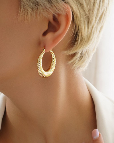 گوشواره زنانه حلقه ای طرح طلا نانو رنگ ثابت