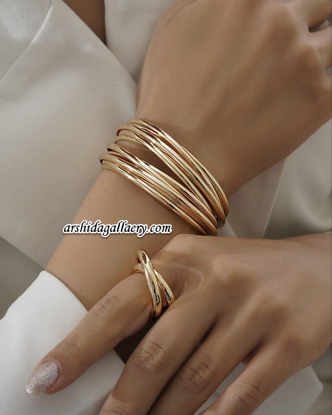 ست بنگل و انگشتر مینیمال با آبکاری طلا، ضد حساسیت