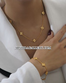 ست گردنبند و دستبند مسترکوالیتی تراش دار با کلاورهای ریز ونکلیف طرح طلا