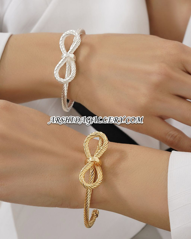 بنگل زنانه پاپیون آبکاری طلا ۱۸ عیار و نقره، ضد حساسیت با پوشش نانو رنگ ثابت