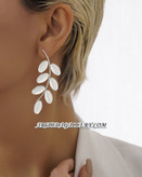 گوشواره زنانه برگ با آبکاری نقره، طراحی شیک و بینظیر