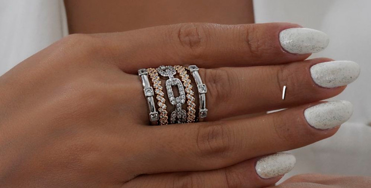 انگشتر زنانه طرح طلای مدل پورتوفینو نانو رنگ ثابت