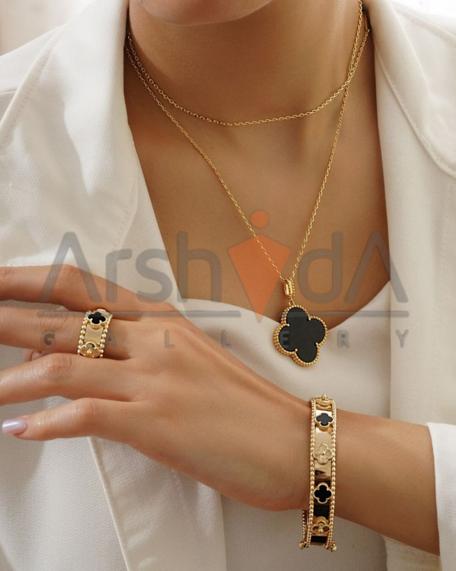 ست دستبند و انگشتر ونکلیف با آبکاری طلای ۱۸ عیار و رنگبندی لوکس