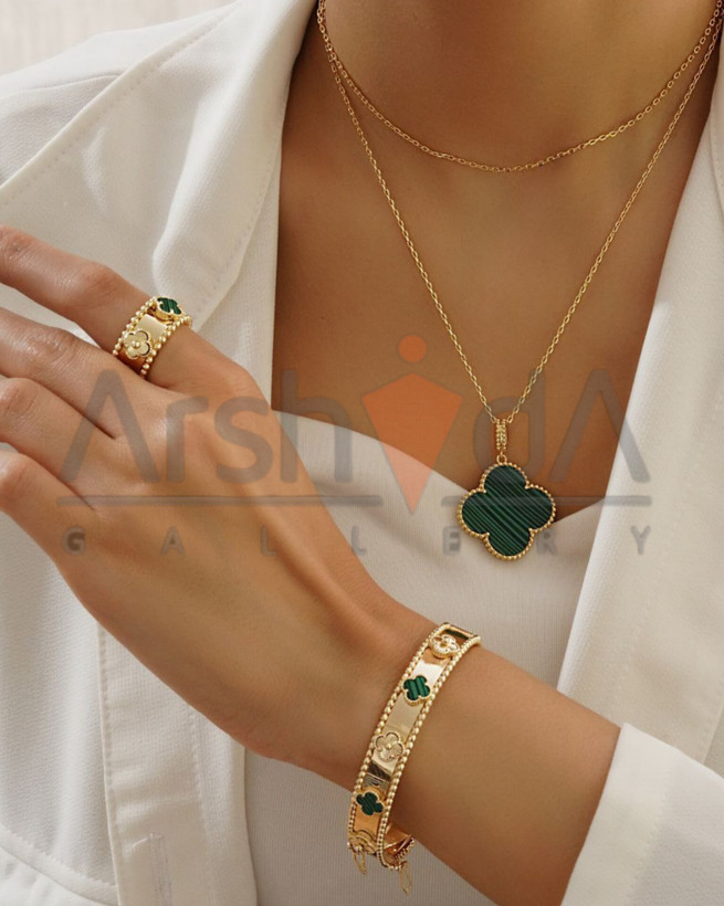 ست دستبند و انگشتر ونکلیف با آبکاری طلای ۱۸ عیار و رنگبندی لوکس