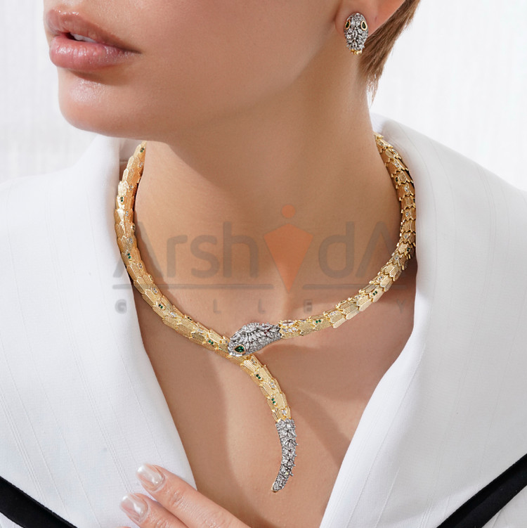 گردنبند و گوشواره مار بولگاری دو لاین با نگینهای زیرکونیوم و آبکاری طلای 18 عیار و رادیوم