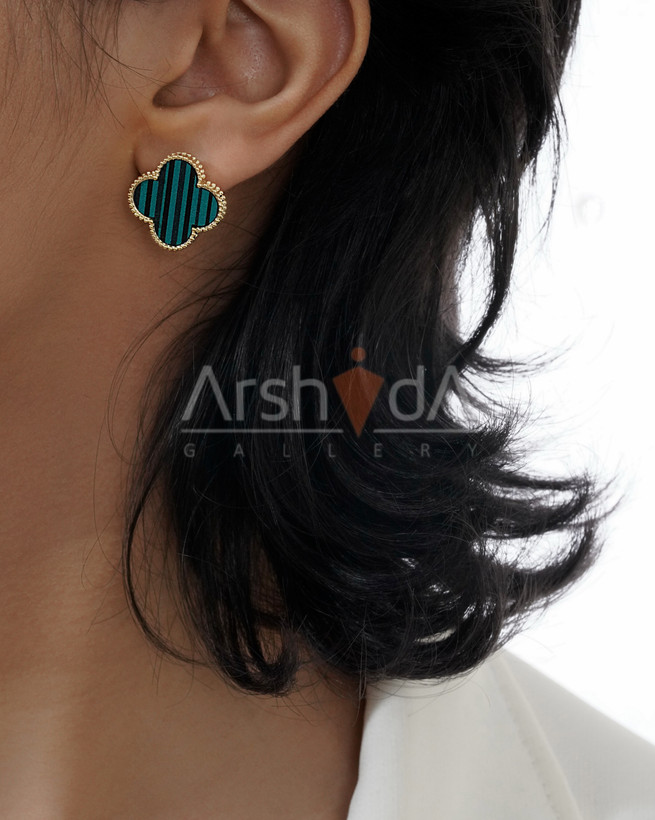 گوشواره زنانه ونکلیف با آبکاری طلا 18 عیار و قفل کلیپسی