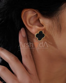 گوشواره زنانه ونکلیف با آبکاری طلا 18 عیار و قفل کلیپسی