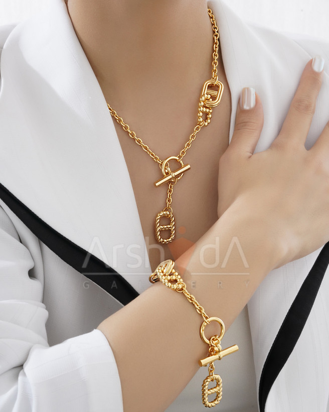 ست گردنبند و دستبند زنانه مسترکوالیتی هرمس آبکاری طلا ۱۸ عیار با طراحی خاص