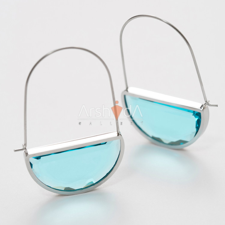 گوشواره زنانه کریستالی سوارووسکی با پایه استیل حک شده آبکاری طلای 18 عیار و رادیوم نانو رنگ ثابت