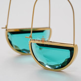 گوشواره زنانه کریستالی سوارووسکی با پایه استیل حک شده آبکاری طلای 18 عیار و رادیوم نانو رنگ ثابت