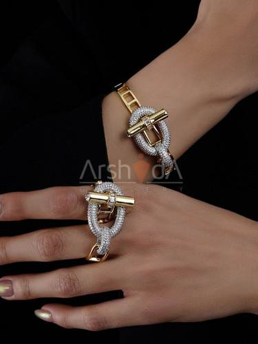 ست زنانه دستبند النگویی و انگشتر هرمس با آبکاری طلا 18 عیار و رادیوم، نگینهای زیرکونیا