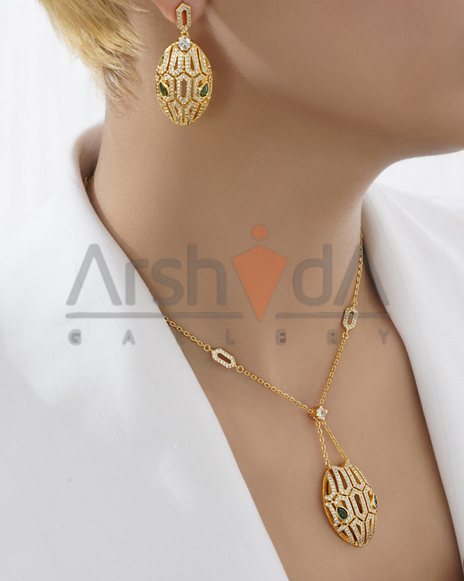 نیمست زنانه مار بولگاری با آبکاری طلا 18 عیار و نگینهای زیرکونیوم اتریشی