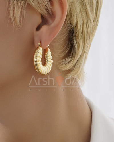 گوشواره زنانه طرح طلا با آبکاری ۱۸ عیار، سبک و ضد حساسیت
