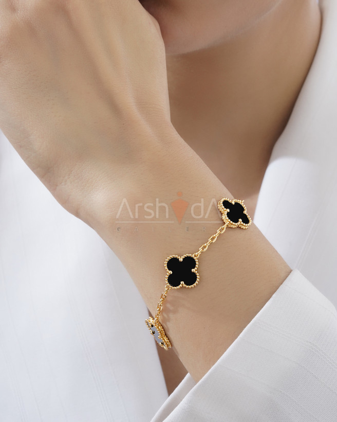 ست گردنبند و دستبند مسترکوالیتی ونکلیف با کلاورهای دورو ریز و درشت با سنگ طبیعی مشکی انیکس