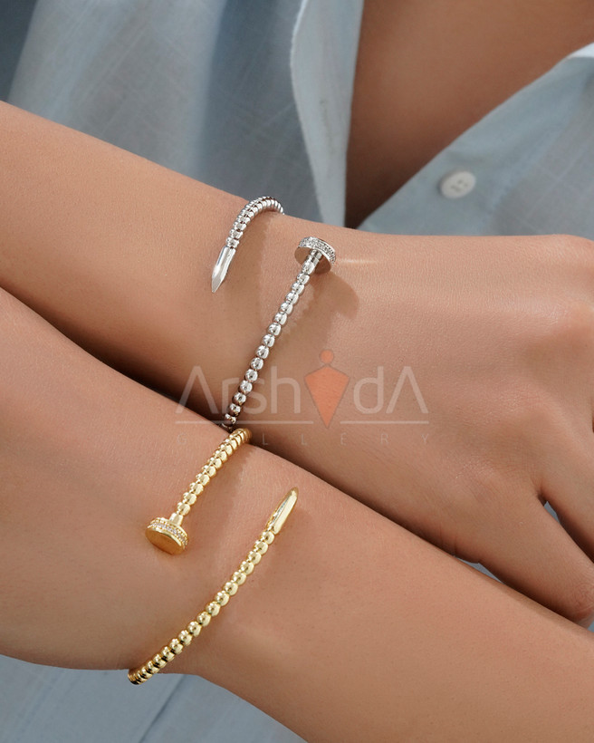 بنگل زنانه میخ کارتیه با آبکاری رادیوم و طلای ۱۸ عیار رنگ ثابت