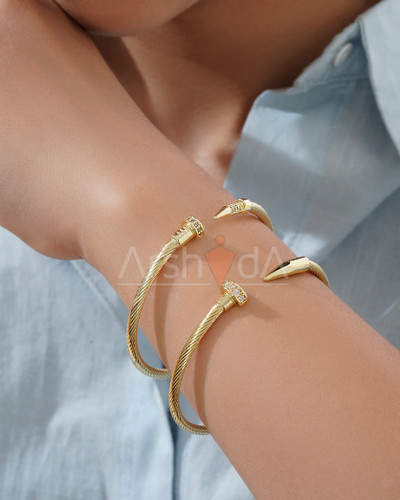 بنگل زنانه میخ کارتیه با آبکاری رادیوم و طلای ۱۸ عیار رنگ ثابت