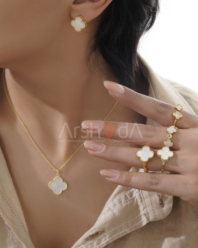 نیمست و انگشتر زنانه ونکلیف با سنگ صدفی سفید و آبکاری طلا 18 عیار