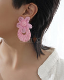 گوشواره زنانه گل رنگی با میخ نقره ضد حساسیت و طراحی سبک