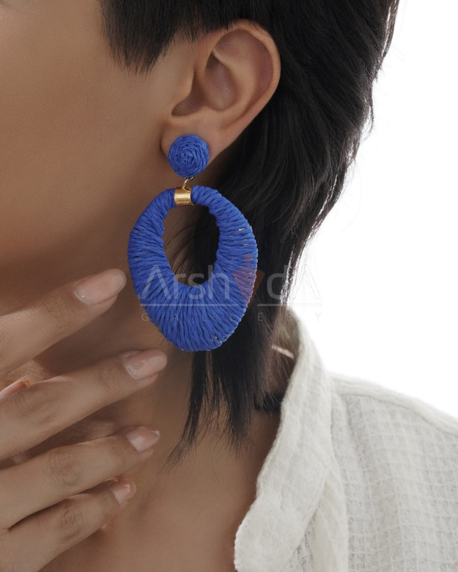 گوشواره زنانه گل رنگی با میخ نقره ضد حساسیت و طراحی سبک