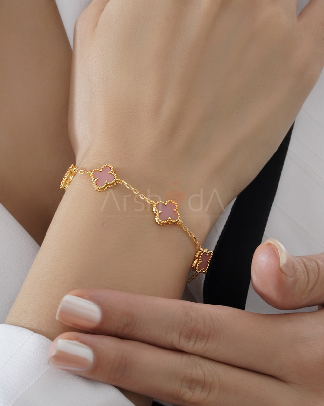 ست زنانه ونکلیف مدل Alhambra با سنگ صدفی صورتی و آبکاری طلای ۱۸ عیار مسترکوالیتی