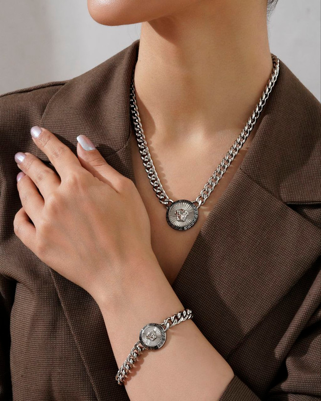 ست گردنبند و دستبند زنانه ورساچه با آبکاری رادیوم و طرح خاص