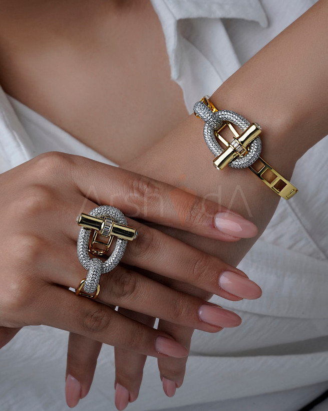 ست زنانه دستبند النگویی و انگشتر هرمس با آبکاری طلا 18 عیار و رادیوم، نگینهای زیرکونیا