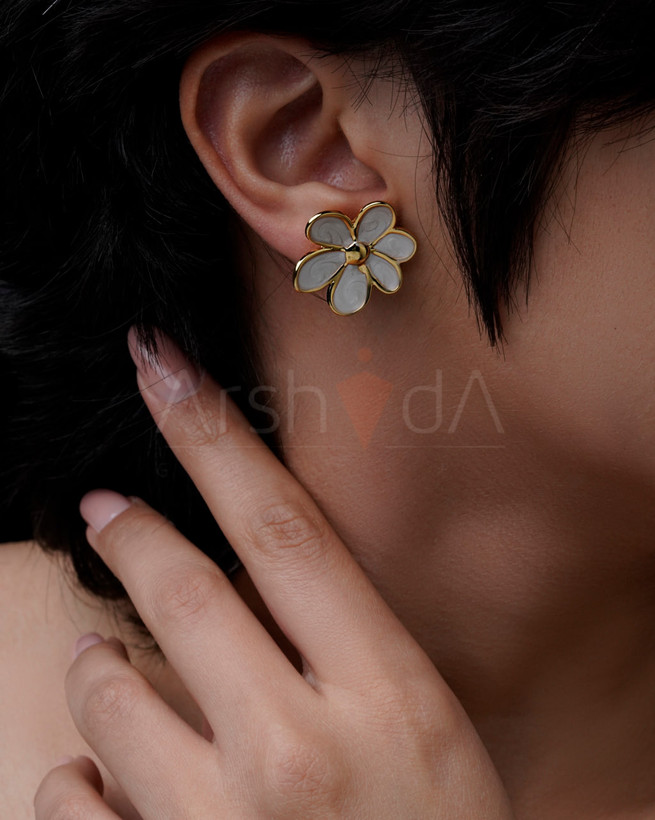 گوشواره میناکاری زنانه طرح گل شکوفه فلورانس