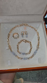 سرویس گردنبند، دستبند، گوشواره و انگشتر تیفانی رنگ شامپاینی با آبکاری طلای ۱۸ عیار و رنگ ثابت