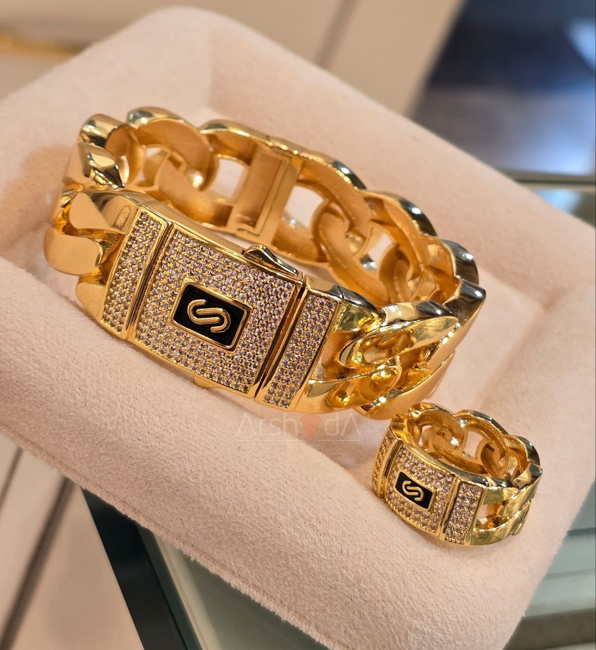 ست زنانه دستبند و انگشتر موناکو با نگین زیرکونیوم و آبکاری طلا ۱۸ عیار