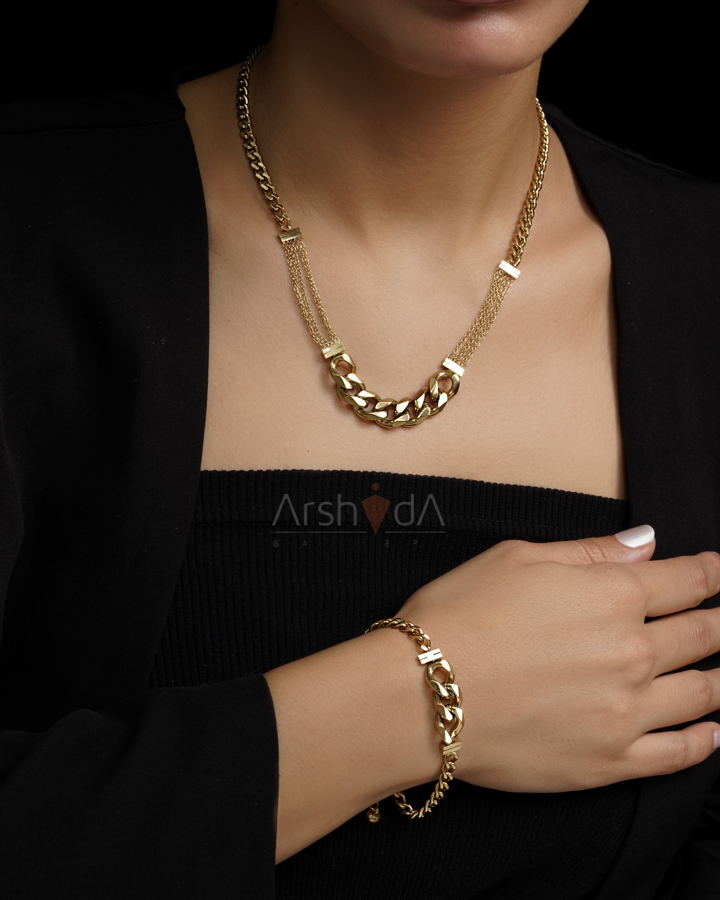 ست زنانه کارتیر مدل ونسا با طراحی ترکیبی و آبکاری طلای ۱۸ عیار