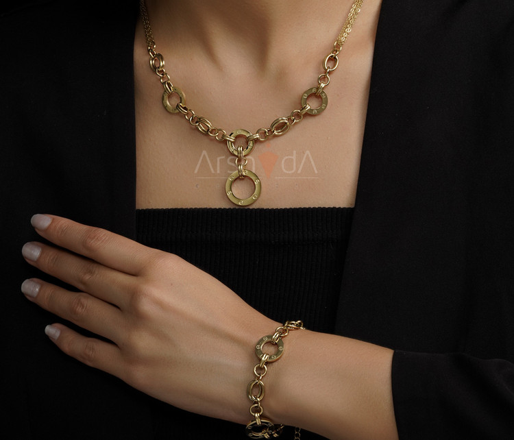 ست زنانه کارتیر مدل سیرا با طراحی حلقهای و آبکاری طلا ۱۸ عیار