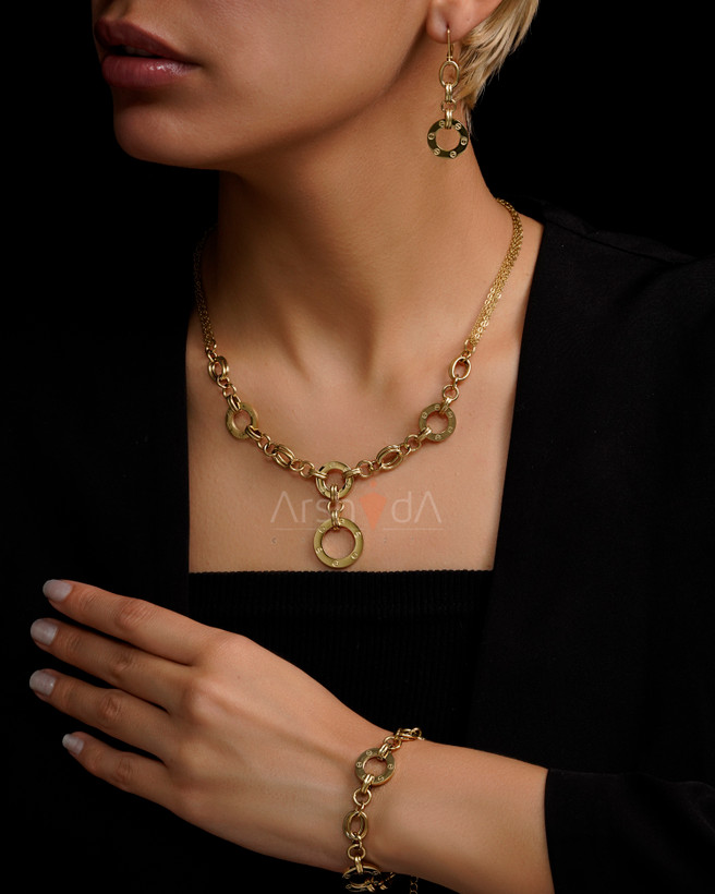 ست زنانه کارتیر مدل سیرا با طراحی حلقهای و آبکاری طلا ۱۸ عیار