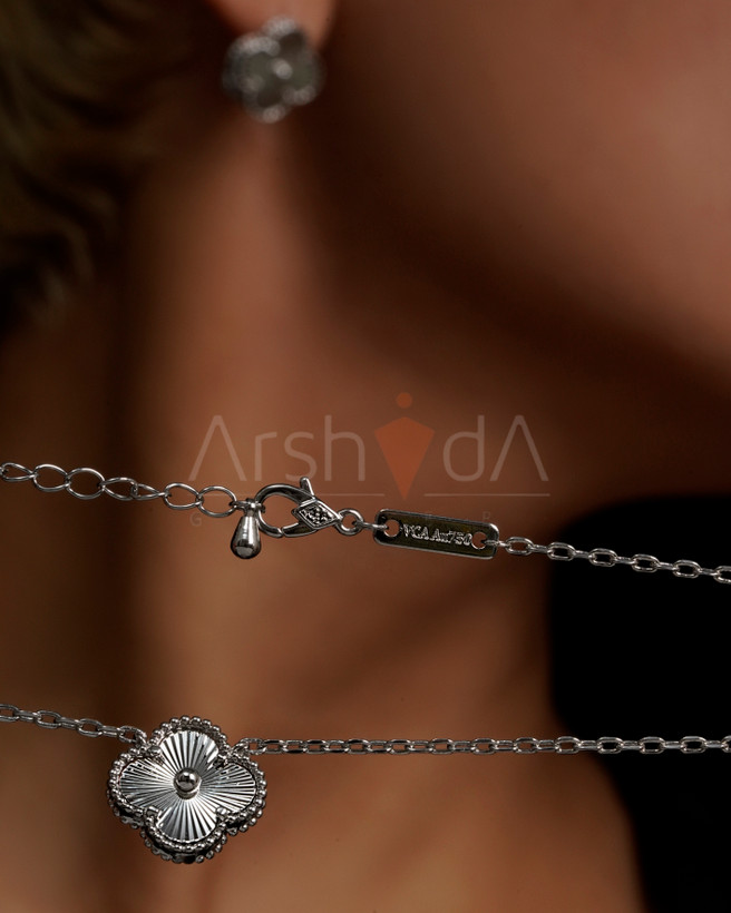 نیمست زنانه ونکلیف مدل Alhambra تراش با آبکاری طلا ۱۸ عیار و رادیوم مسترکوالیتی