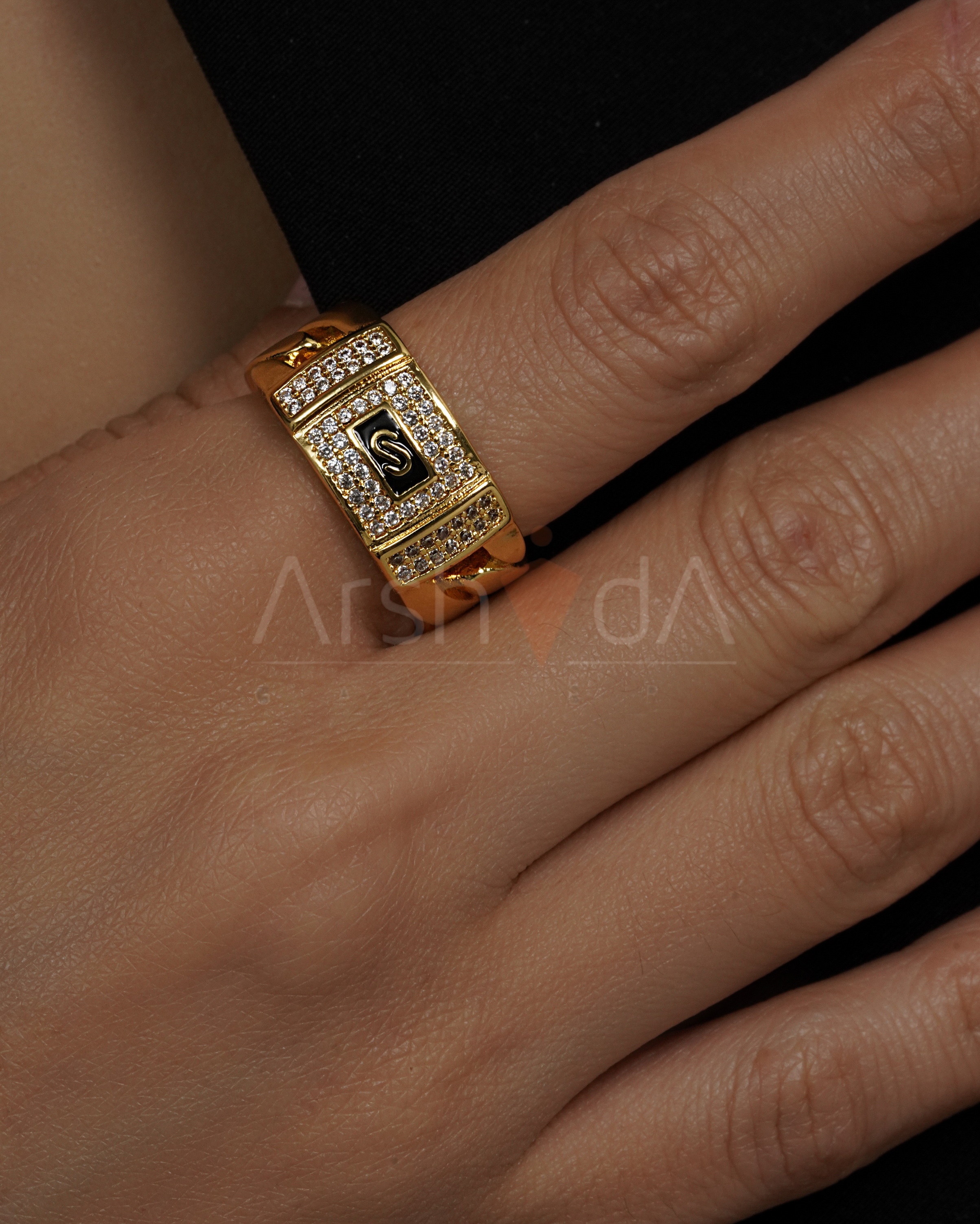 ست زنانه دستبند و انگشتر موناکو با نگین زیرکونیوم و آبکاری طلا ۱۸ عیار