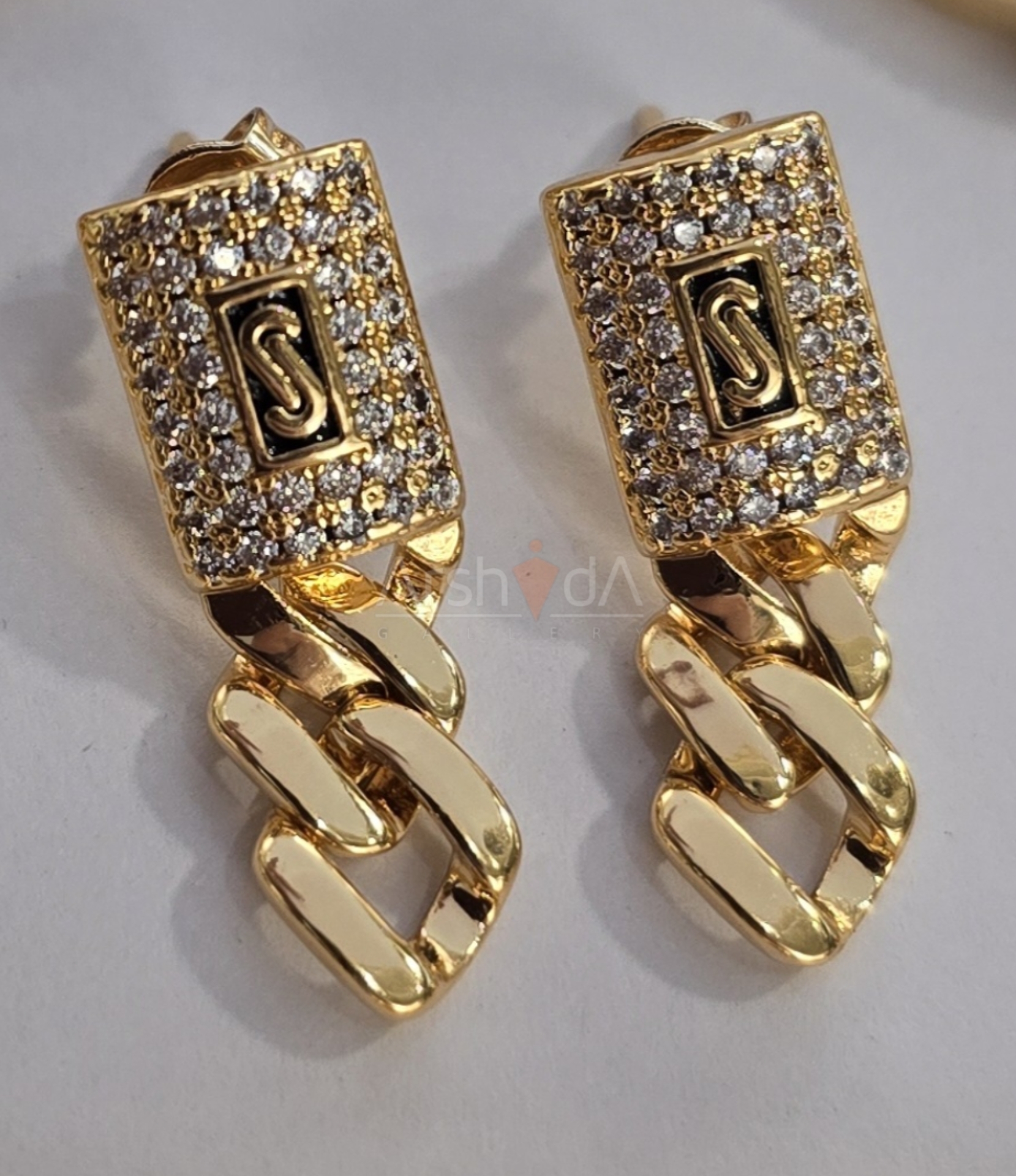 ست گردنبند و دستبند انگشتر گوشواره موناکوچین وارداتی آبکاری طلا ۱۸ عیار و نانو پولیش تک با نگین