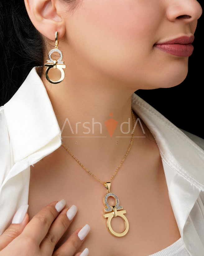 نیم ست زنانه طرح سالواتوره فراگامو مدل گانچینی طلایی