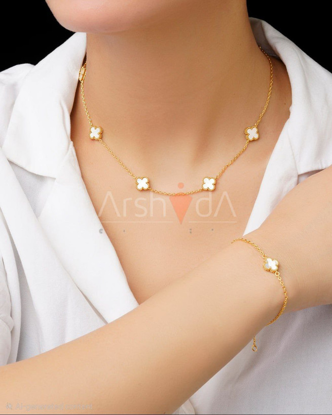 گردنبند و دستبند تک گل زنانه ونکلیف مدل Alhambra گل صدف طبیعی و آبکاری طلا ۱۸ عیار مسترکوالیتی