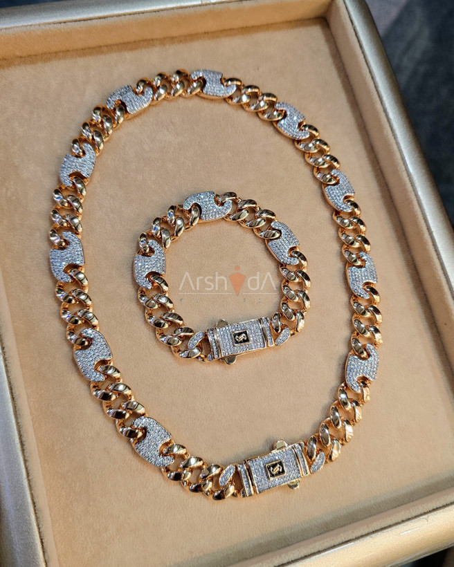 سرویس کامل موناکو چین با آبکاری طلای ۱۸ عیار و نگینهای مخراجکاری شده زیرکونیوم اتریشی مشابه طلا