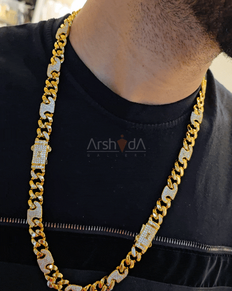 سرویس کامل موناکو چین با آبکاری طلای ۱۸ عیار و نگینهای مخراجکاری شده زیرکونیوم اتریشی مشابه طلا