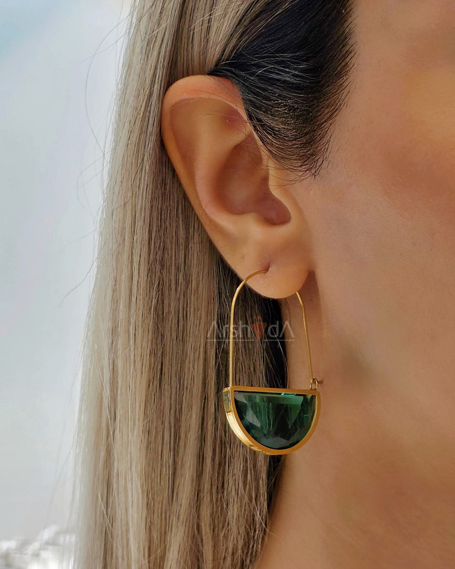 گوشواره زنانه کریستالی سوارووسکی با پایه استیل حک شده آبکاری طلای 18 عیار و رادیوم نانو رنگ ثابت