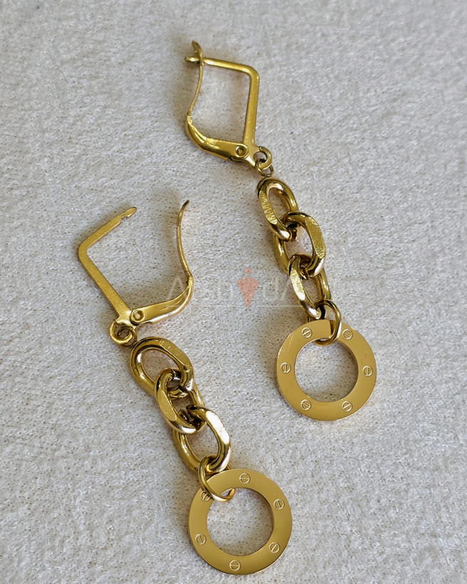 ست گردنبند، دستبند و گوشواره زنانه استیل کارتیر با طراحی زنجیر ترکیبی سانتوس و حلقه طرحدار، آبکاری طلا