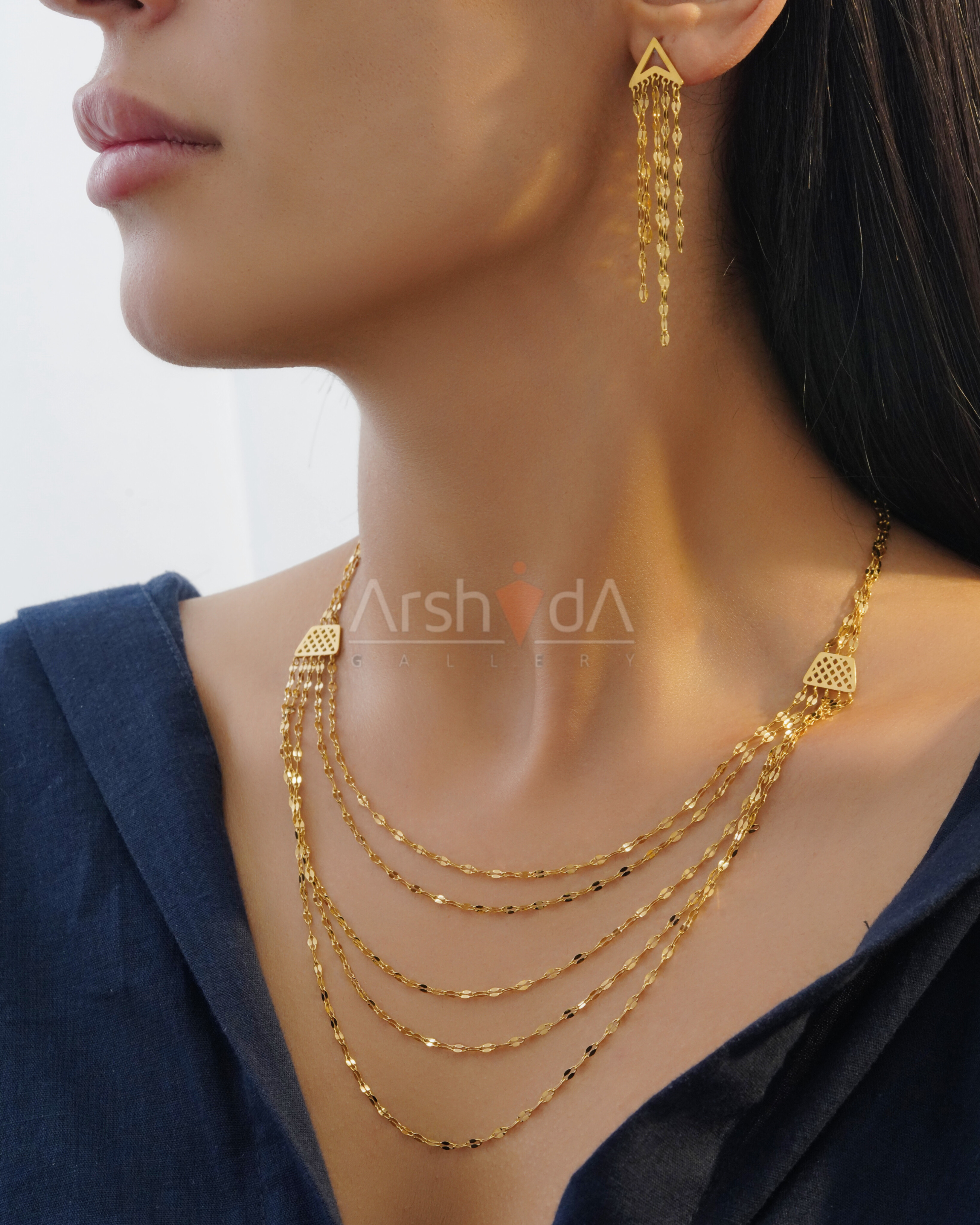 نیمست زنانه زنجیری چندرشته‌ای کاسکادا (Cascada) با آبکاری طلای ۱۸ عیار
